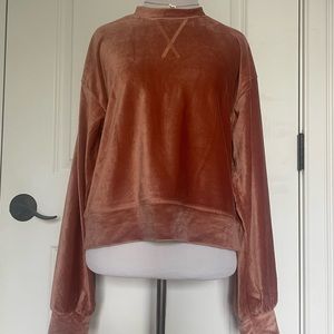 NEW Le Lis Rust-Color Sweatshirt